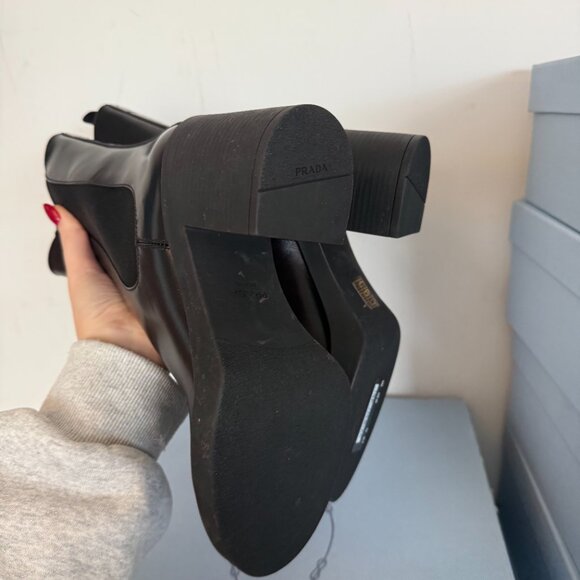 Elegant Black Ankle Boots - Picture 12 of 12